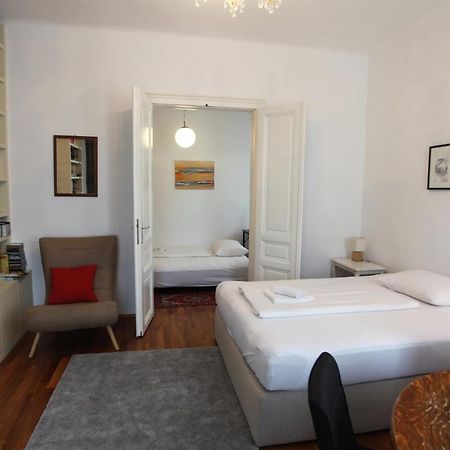 Casa Nostra - Ausgefallene Wohnung Am Augarten Βιέννη Εξωτερικό φωτογραφία