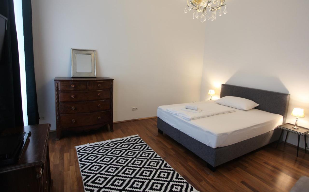 Casa Nostra - Ausgefallene Wohnung Am Augarten Βιέννη Εξωτερικό φωτογραφία