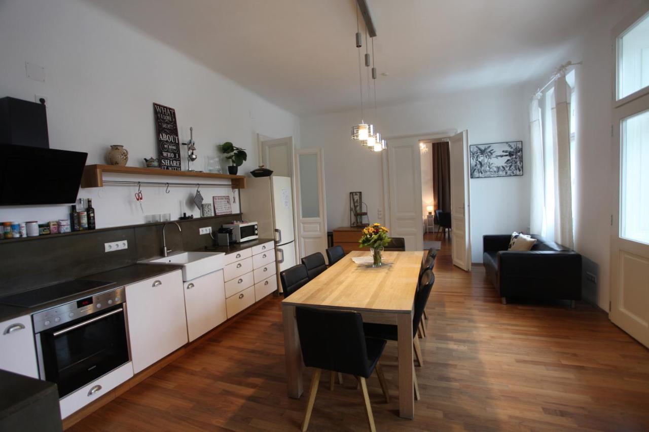 Casa Nostra - Ausgefallene Wohnung Am Augarten Βιέννη Εξωτερικό φωτογραφία