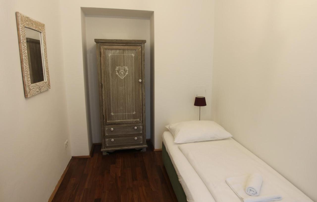 Casa Nostra - Ausgefallene Wohnung Am Augarten Βιέννη Εξωτερικό φωτογραφία